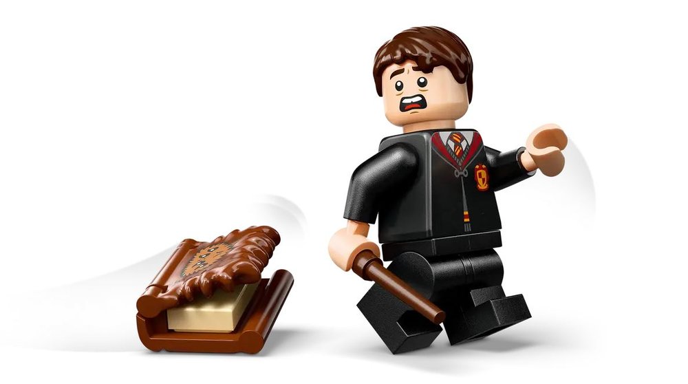 LEGO Harry Potter Monstruoso Libro de los Monstruos Mordedor 76449 5 LEGO Harry Potter Monstruoso Libro de los Monstruos Mordedor 76449 - Imagen 5