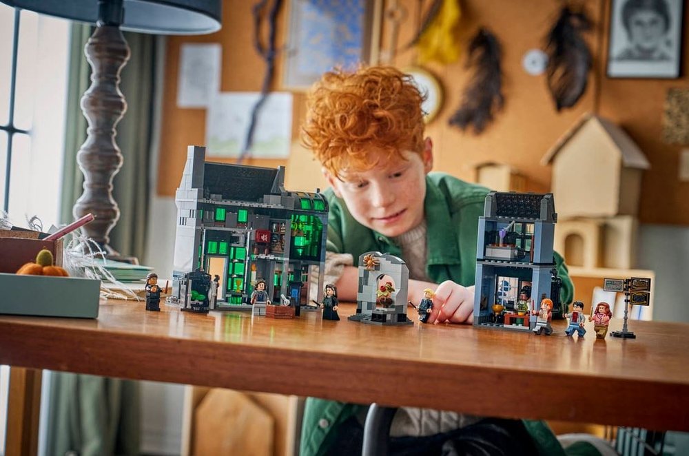 LEGO Harry Potter Tiendas Mágicas del Callejón Knockturn 76471 11 LEGO Harry Potter Tiendas Mágicas del Callejón Knockturn 76471 - Imagen 11