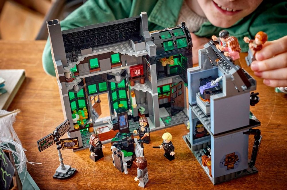 LEGO Harry Potter Tiendas Mágicas del Callejón Knockturn 76471 12 LEGO Harry Potter Tiendas Mágicas del Callejón Knockturn 76471 - Imagen 12