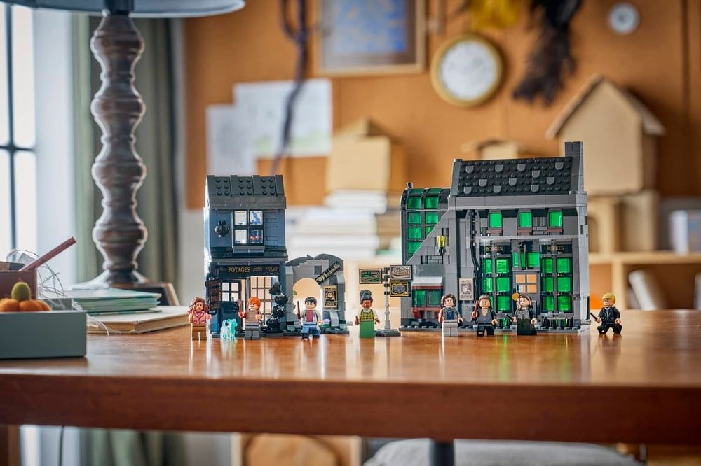 LEGO Harry Potter Tiendas Mágicas del Callejón Knockturn 76471 13 LEGO Harry Potter Tiendas Mágicas del Callejón Knockturn 76471 - Imagen 13